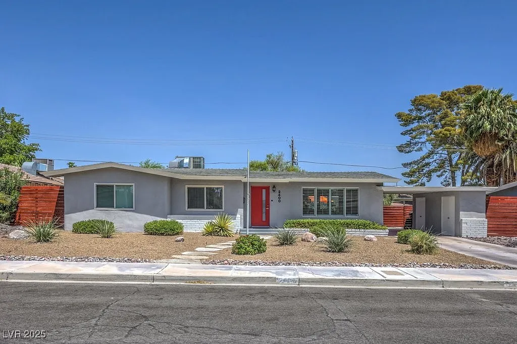 3 bed, 2.0 bath, 1273 sqft, $2,895 — Photo 4