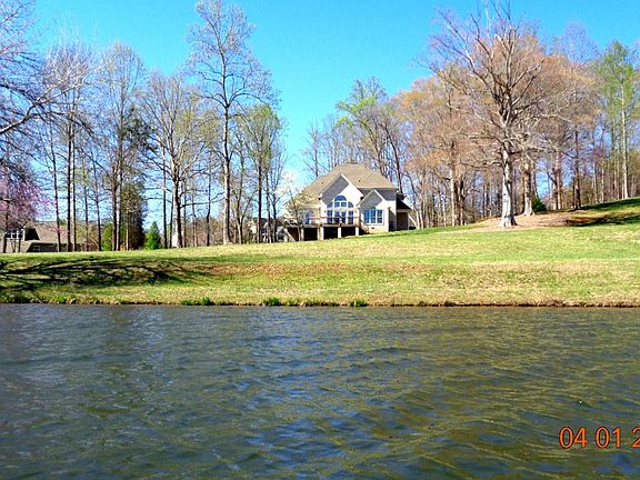 100 feet of lake frontage