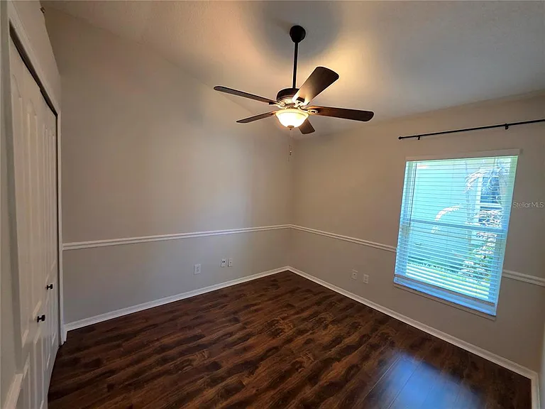 806 Lesa Glen Pl — Photo 13