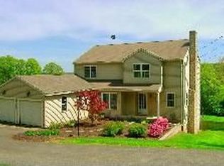 142 Poplar Rd, Middletown, CT 06457