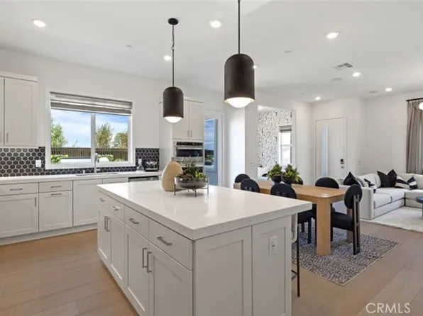 127 Scoville, Irvine, CA 92618