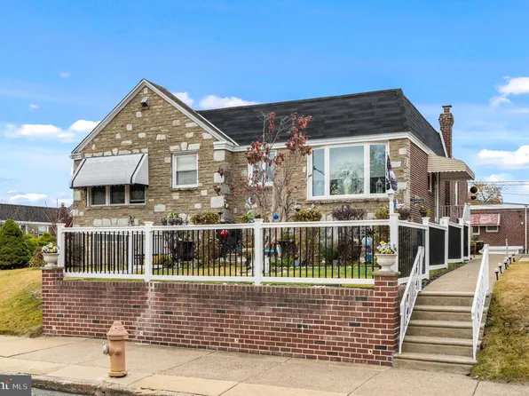 8102 Lister St, Philadelphia, PA 19152