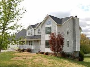 167 Justice Ridge Rd, Candler, NC 28715