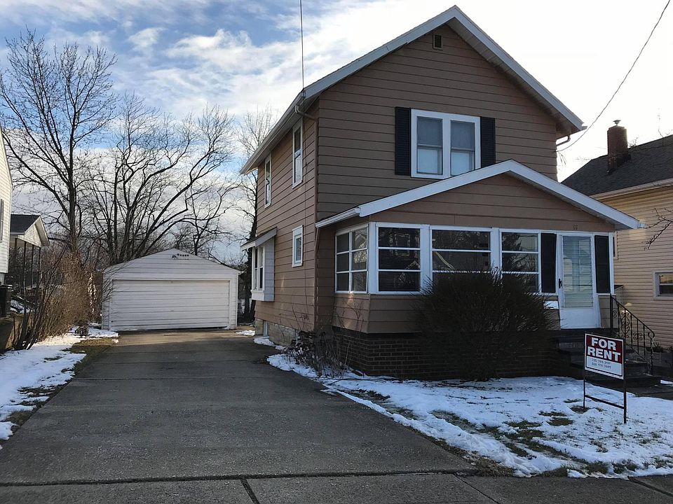 1st image of 66 Selden Ave