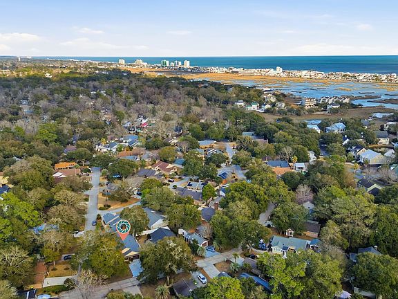 2nd image of 879 Kittiwake Ln.