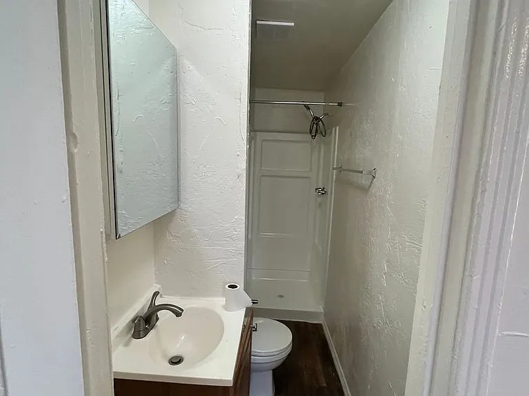 1431 E Benson Hwy — Photo 5