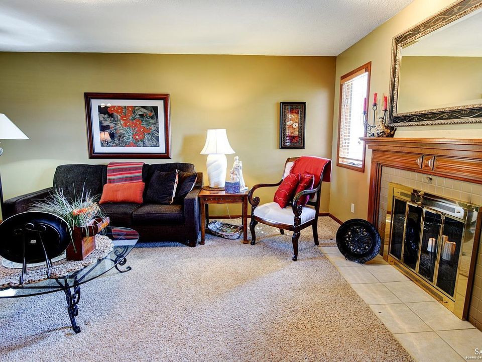 1005 Burr Oak Ln Salina, KS, 67401 Apartments for Rent Zillow