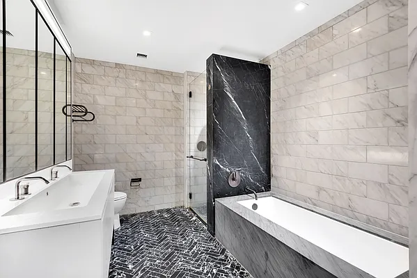 Rented by SERHANT. | media 18