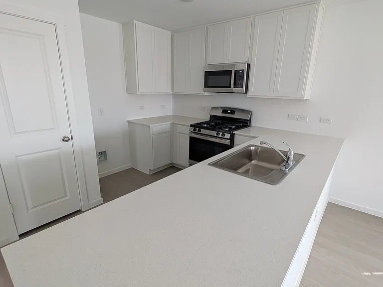 3131 Dispatch Dr — Photo 5