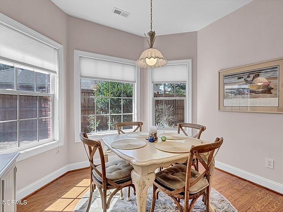 3rd image of 4814 Alida Pl