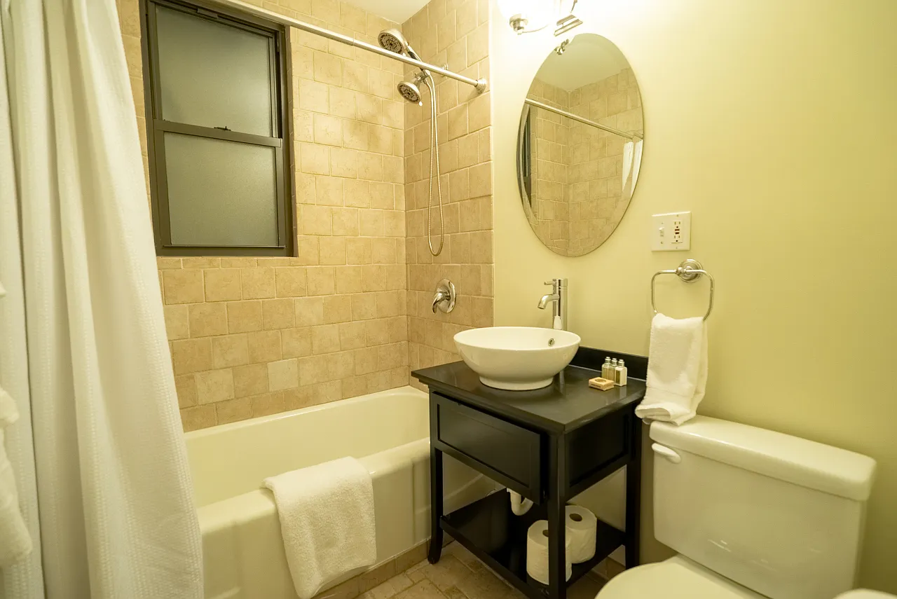 3 bed, 1550 sqft, $3,800 — Photo 3