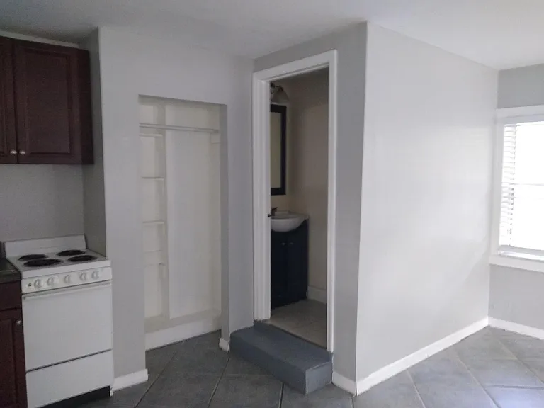 106 22nd Ave N #A — Photo 6
