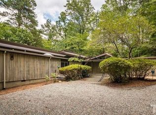 1704 Curtis Rd, Chapel Hill, NC 27514