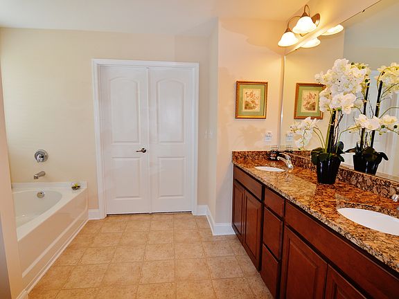 3rd image of 8304 Compton Acres Ln