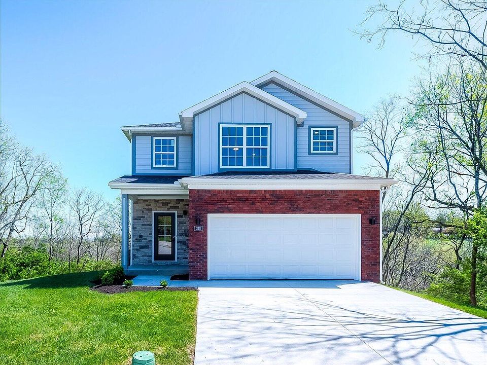 1st image of 318 Blue Spruce Dr