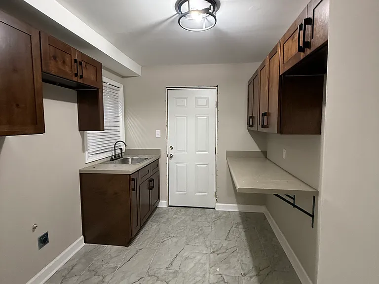 1419 Silver St #2 — Photo 13