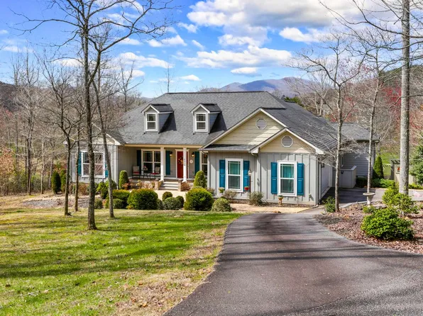 4318 Spring Cove Ln, Young Harris, GA 30582