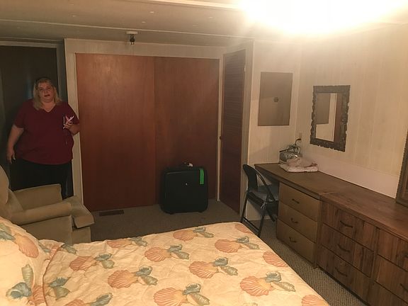 4th image of 1398 Flamingo Dr