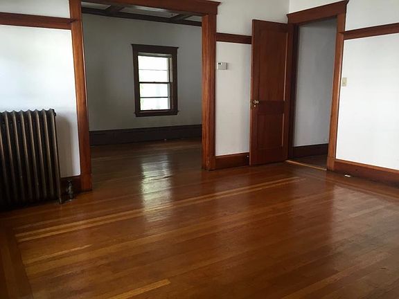 2nd image of 137 Norwood Ave