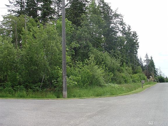 3rd image of 26000 Circle Dr
