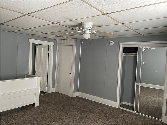 3rd image of 219 Cedar Ave S