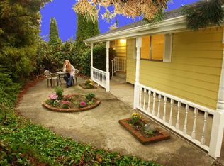 5825 NE 180th St, Kenmore, WA 98028