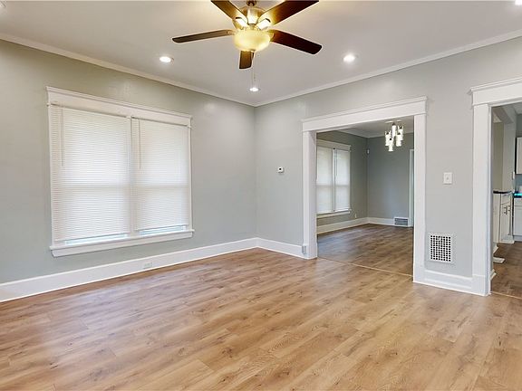 5th image of 14509 Harvard Ave