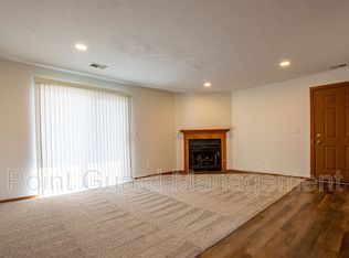 1260 Golden Gate Dr #324, Papillion, NE 68046