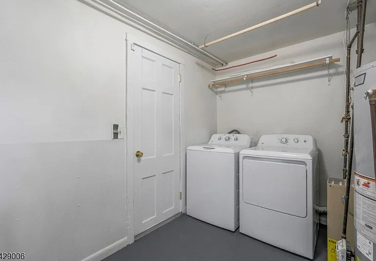 35 Bernards Ave — Photo 15