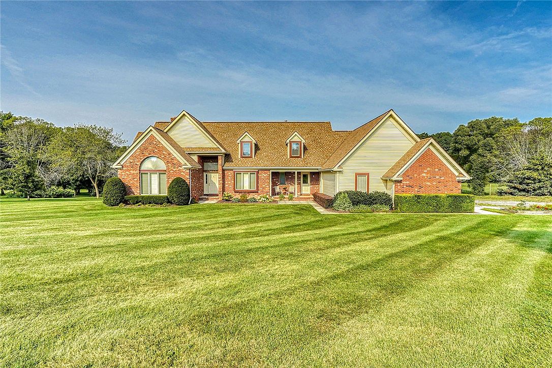 5 Furman Hts, Fairport, NY 14450 Zillow