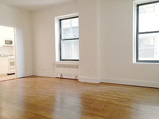 Rented by AJ Clarke | media 41