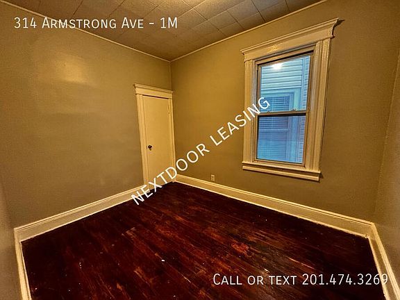 4th image of 314 Armstrong Ave #1M