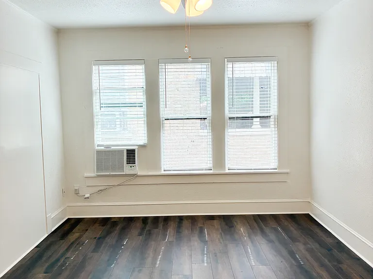 416 E Dewey Pl #6 — Photo 7