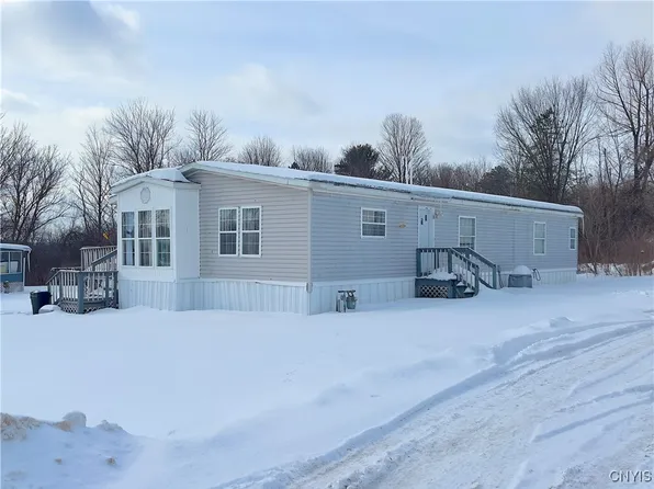 115-8120 Seneca Tpke, Clinton, NY 13323