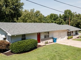 305 N 7th St, Ozark, MO 65721