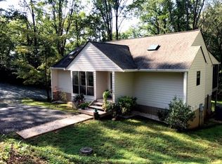 225 Turkey Ridge Rd, Charlottesville, VA 22903