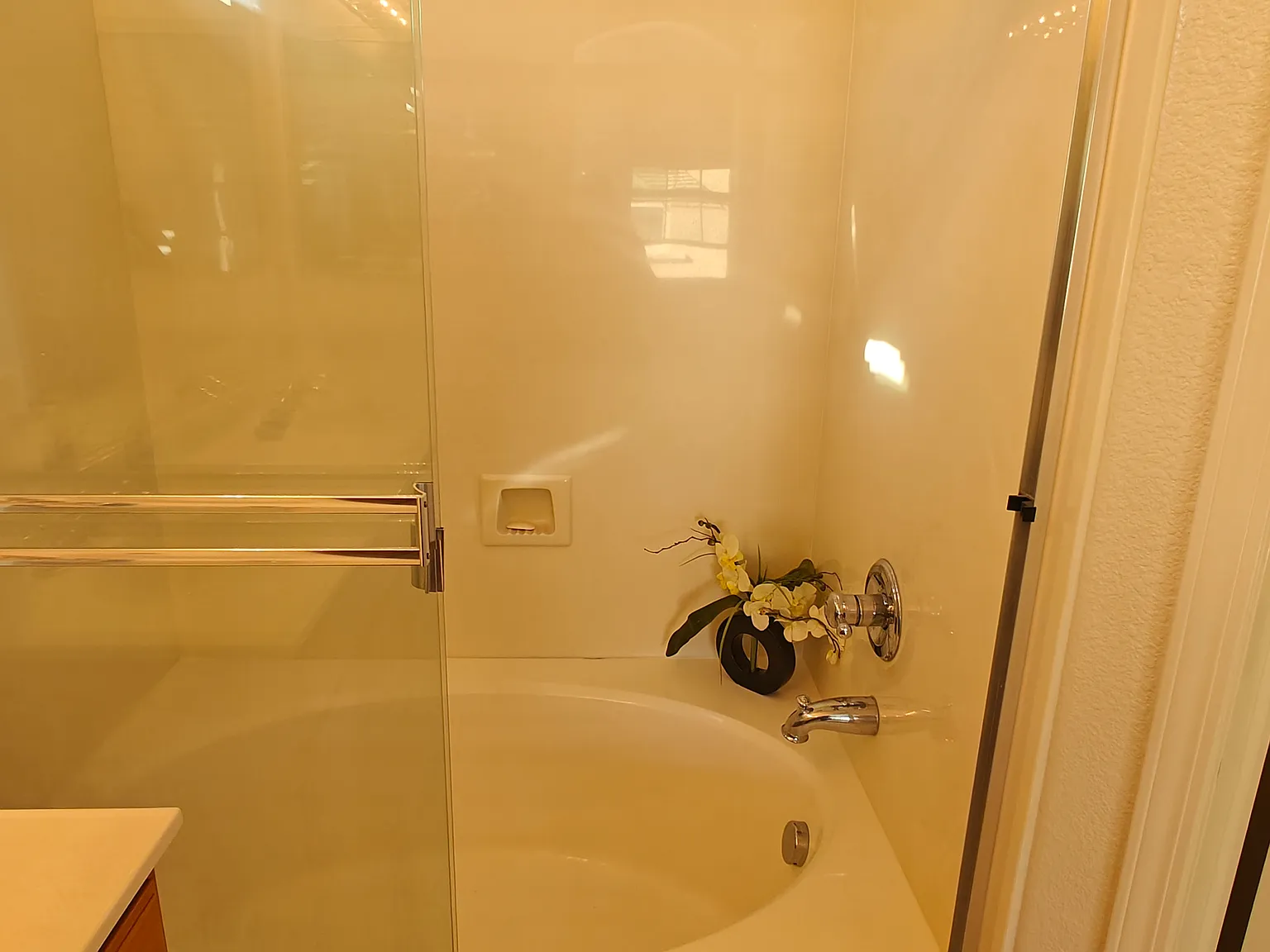 3201 Ferry Cir — Photo 3