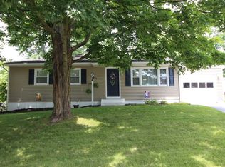 38 Cardinal Dr, Poughkeepsie, NY 12601