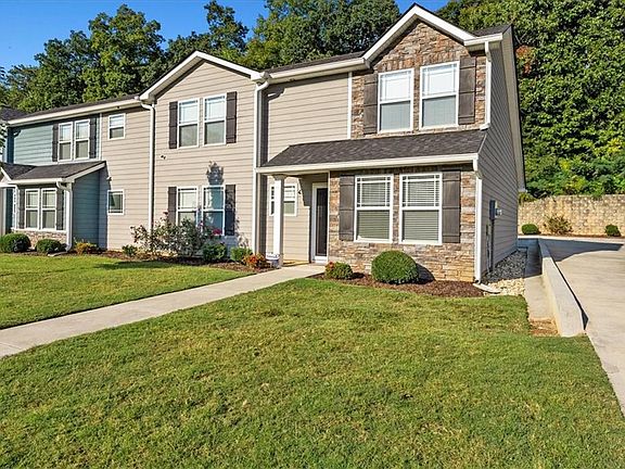2nd image of 5900 Garden Cir