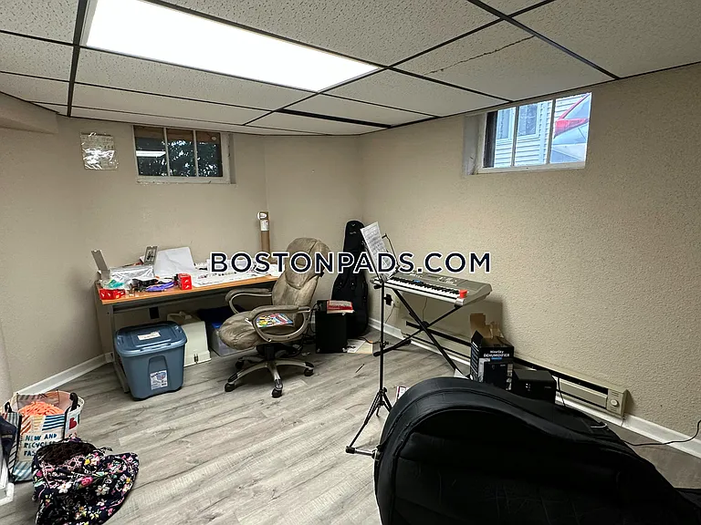 11 Bowdoin St #1 — Photo 32