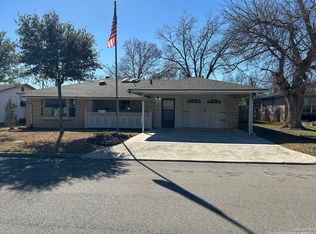 607 Bluebonnet Dr, Kerrville, TX 78028