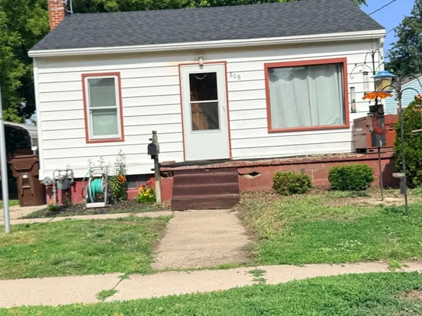 808 Marvin St, South Beloit, IL 61080