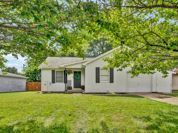 140 Brookside Dr, Hope, IN 47246