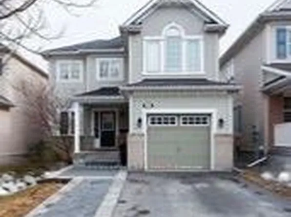 207 Burnaby Dr, Ottawa, ON K2S 0K1