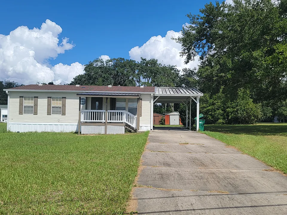 8230 County Road 109