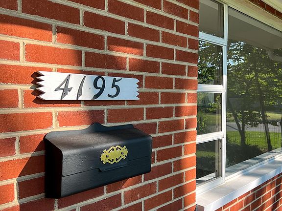 5th image of 4195 Moore Ave