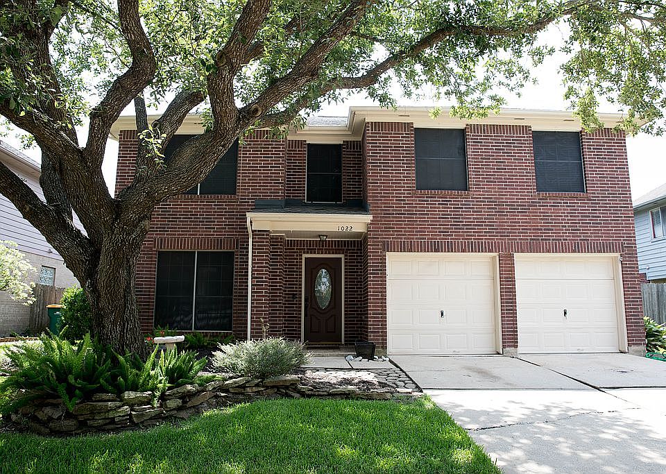 1st image of 1022 Abbott Dr