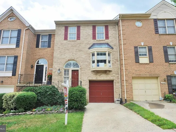 7411 Salford Ct, Alexandria, VA 22315