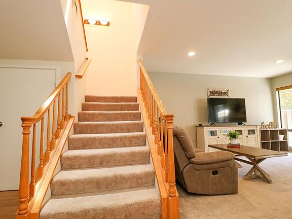 3rd image of 16813 Sorrel Way