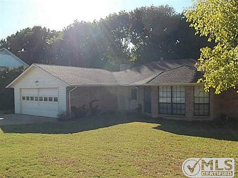 1st image of 408 Creekside Dr